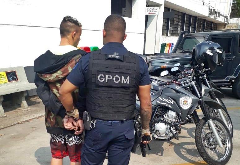 Equipe da GPOM prende mais um procurado na área central