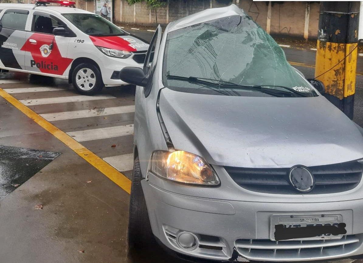 PM prende procurado após o mesmo bater carro contra poste no Engenho