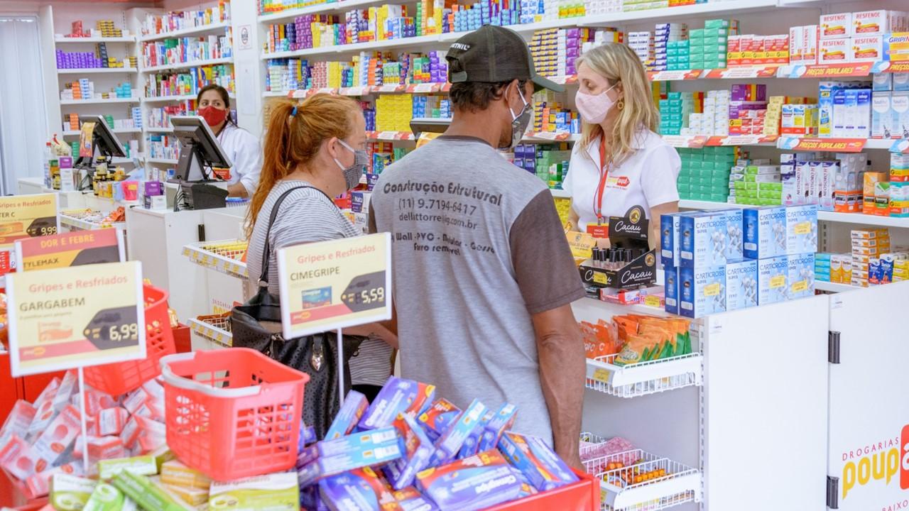 Duas intoxicações por medicamentos são registradas por hora no Brasil