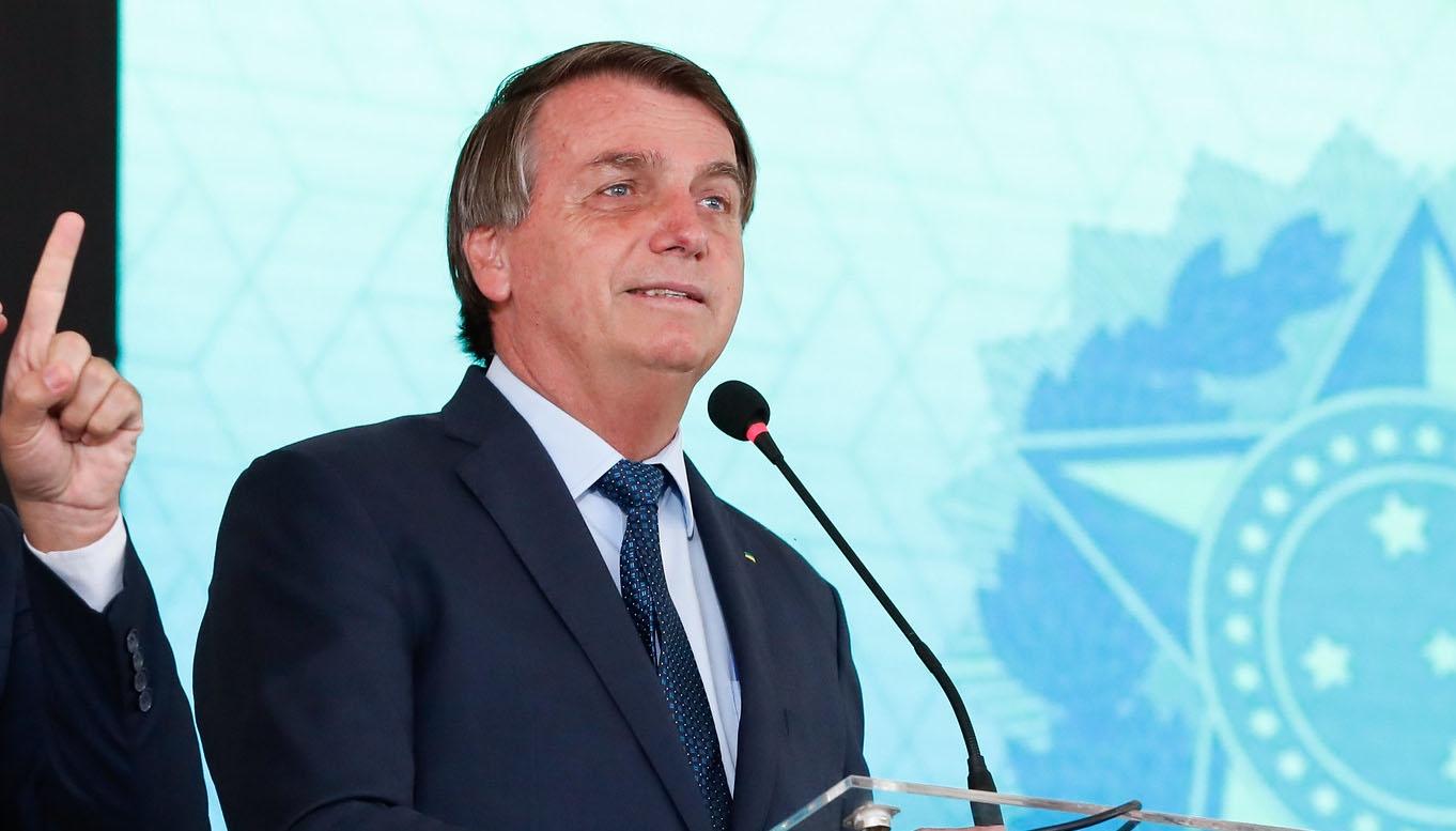 Bolsonaro diz que não tomará vacina contra a covid-19 ...