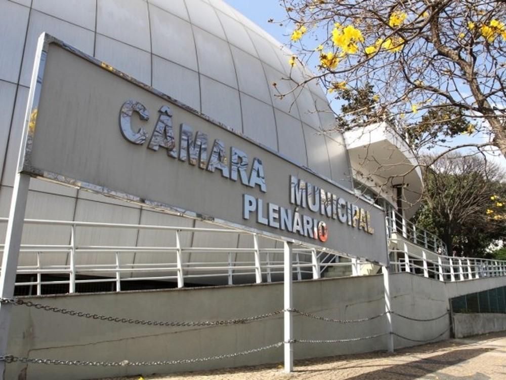 Câmara de Campinas aprova extinção de 66 cargos comissionados