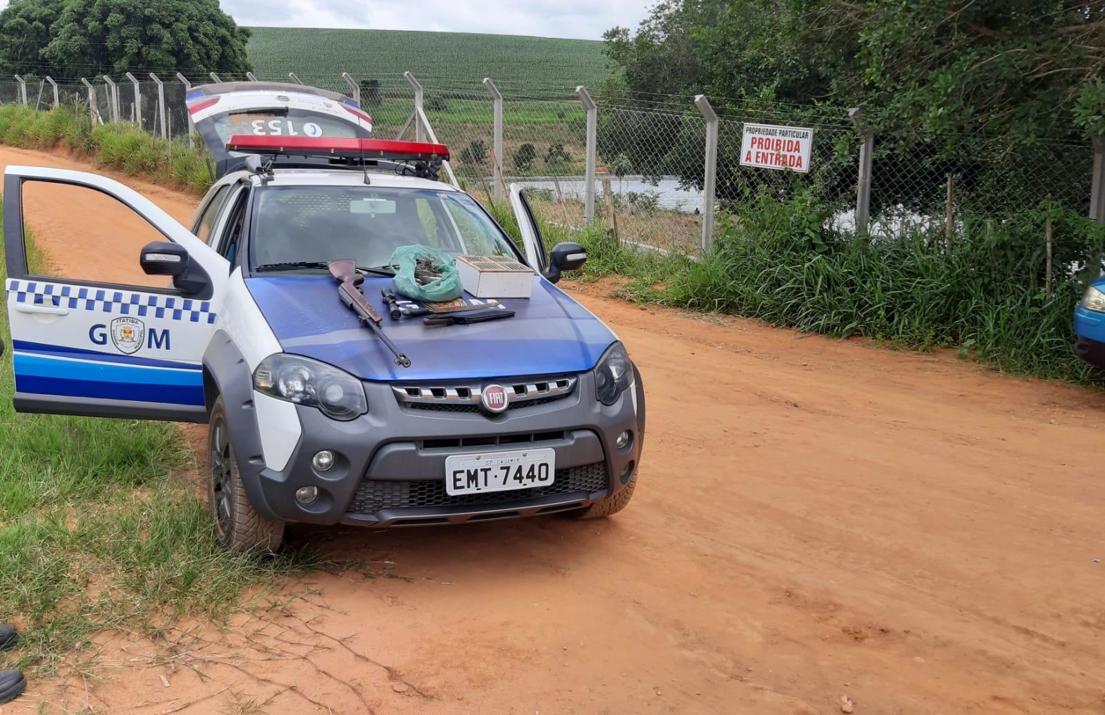 Dois homens são presos no Pinheirinho por caça de aves silvestres