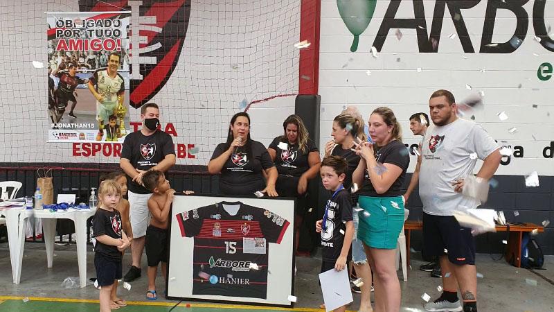 Handebol realiza Torneio Interno Encontro de Gerações para homenagear o ex-atleta Jonathan