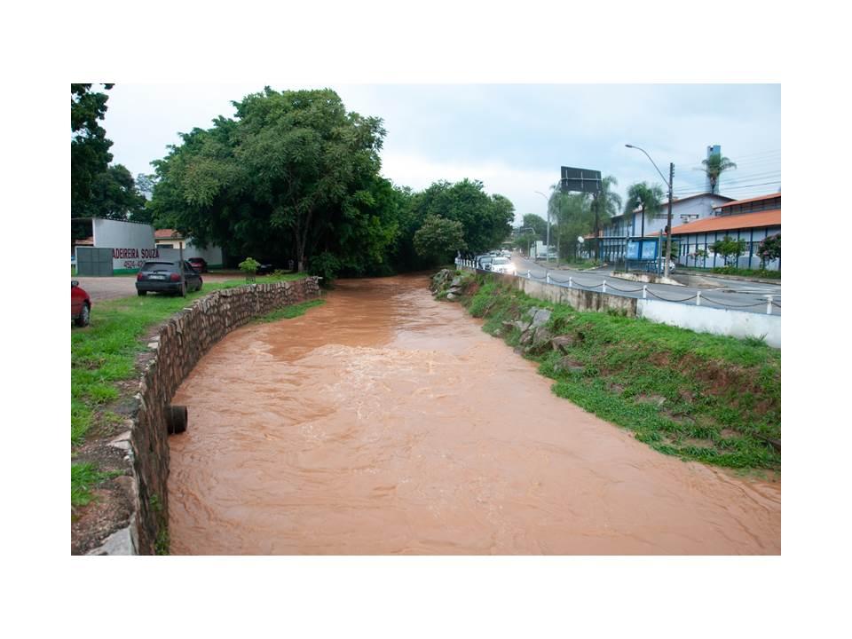 Prefeitura diz que monitora situação do Ribeirão Jacaré 