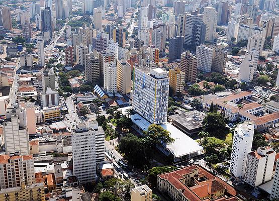 Quatro estabelecimentos não essenciais são interditados pela Vigilância em Campinas