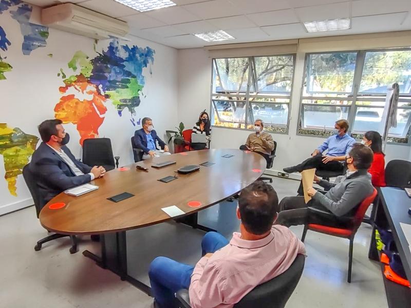 Empresa Avery Dennison anuncia início da construção da nova fábrica de etiquetas inteligentes em Vinhedo