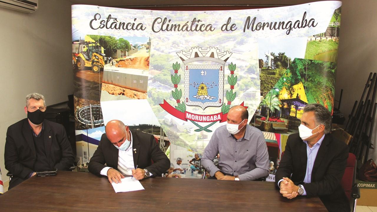 Morungaba assina termo de adesão ao Programa de Desenvolvimento Local