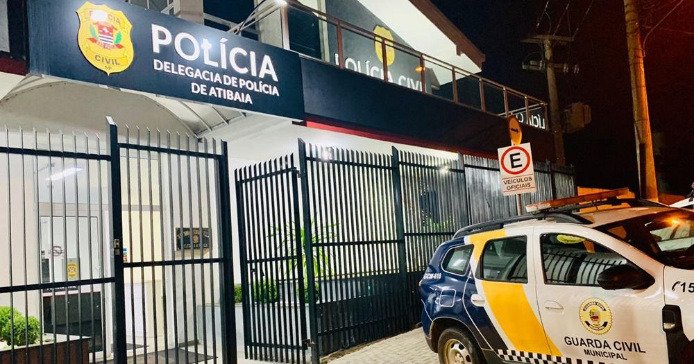 GCM prende dupla aplicando golpe do falso comprovante de pagamento em Atibaia