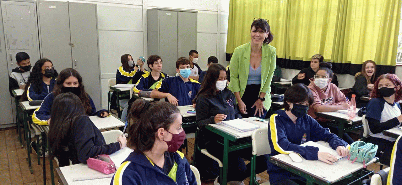 Professora itatibense vence concurso da Fundação Lemann