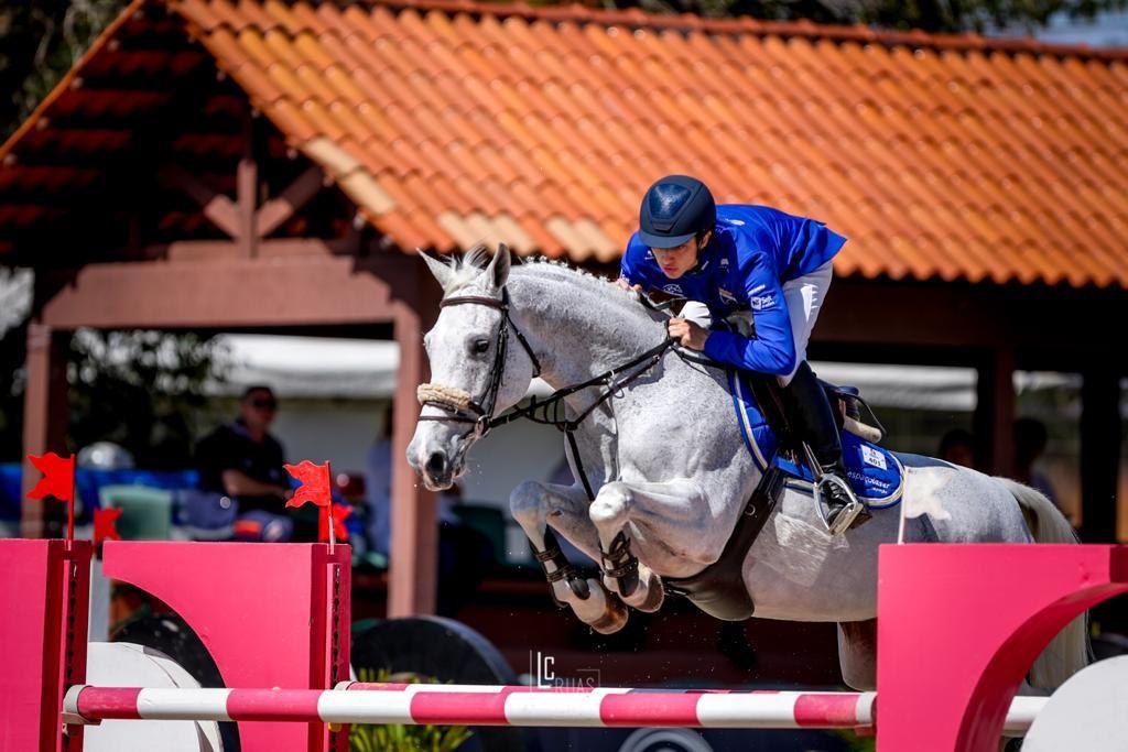 A equipe Imperium vence Q3 do Longines XTC em Curitiba Jornal de