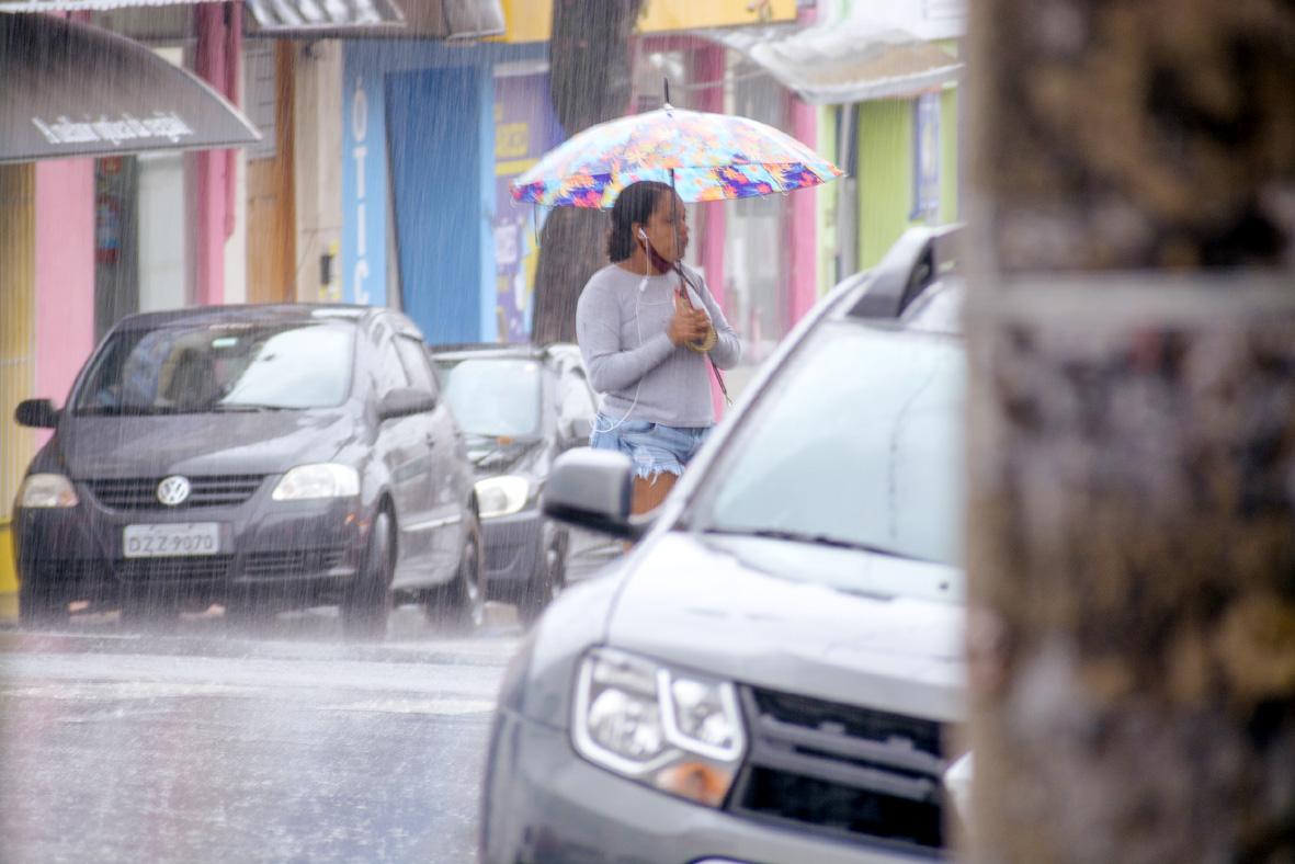 Chove, em março, 112,2 milímetros