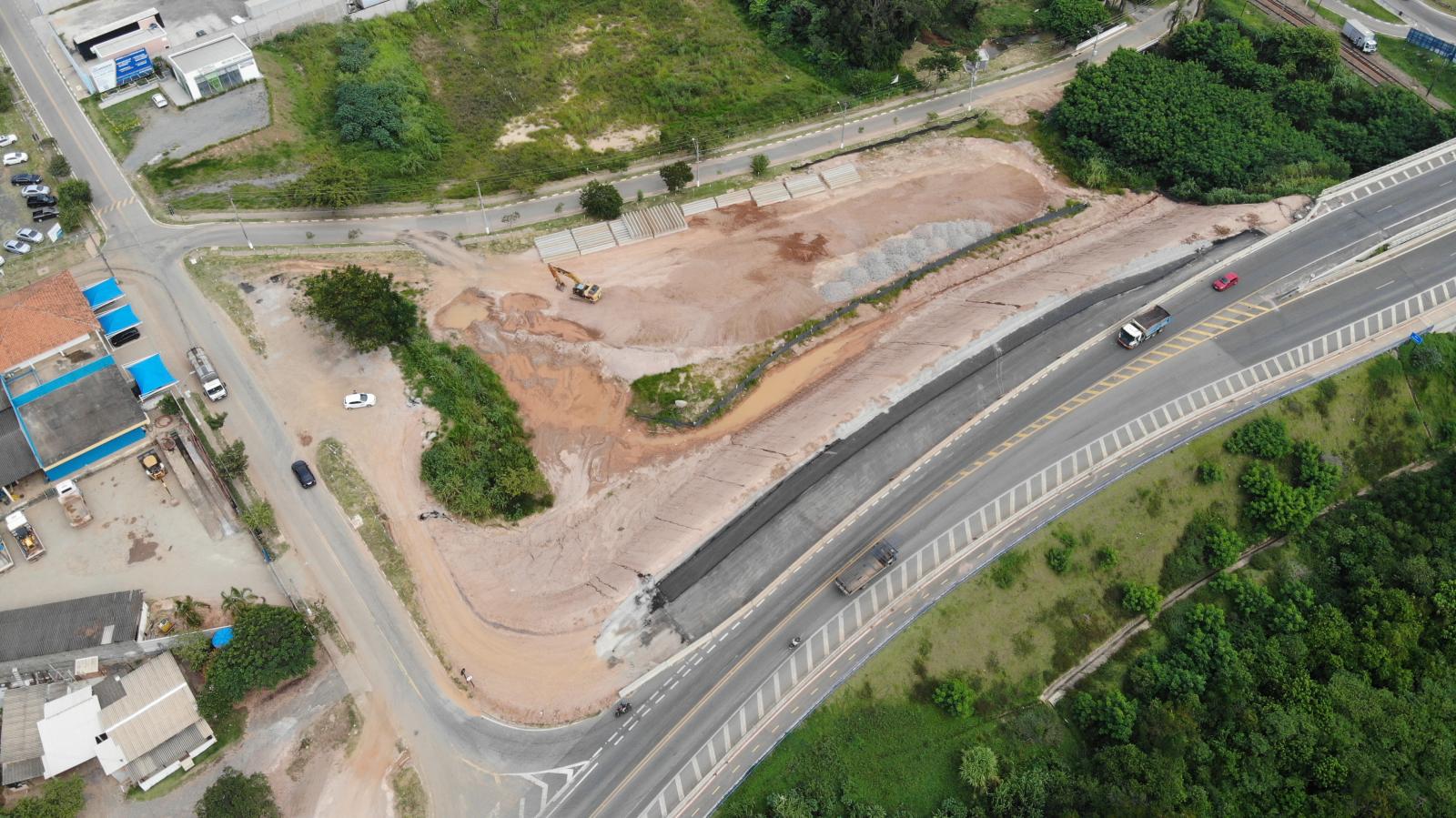 Rota das Bandeiras executa obras na Romildo Prado