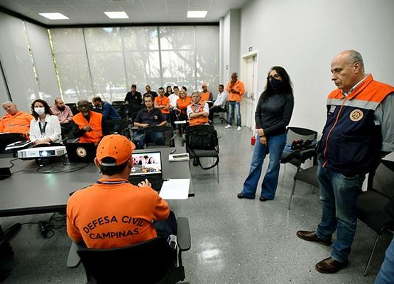 Defesa Civil e Unicamp promovem oficina sobre conservação de polinizadores