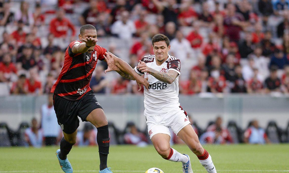 Flamengo recebe Athletico-PR em 1º jogo das quartas da Copa do Brasil