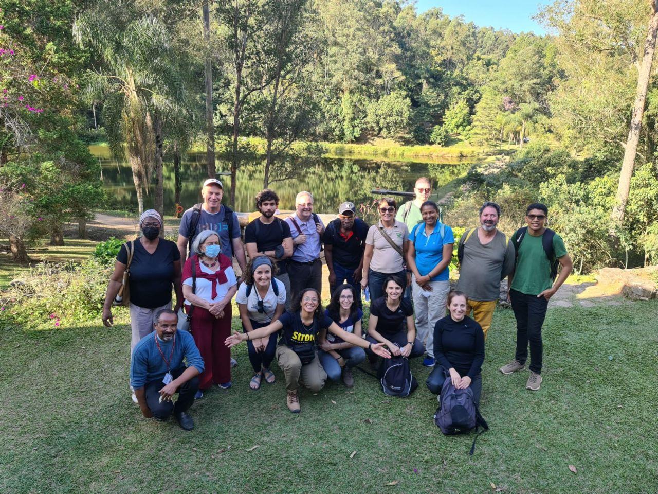 Professores estrangeiros visitam a Serra do Japi