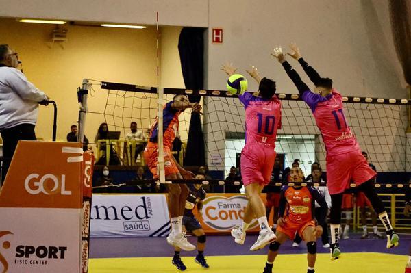 Derrota do atual campeão foi a surpresa da abertura do Paulista Masculino