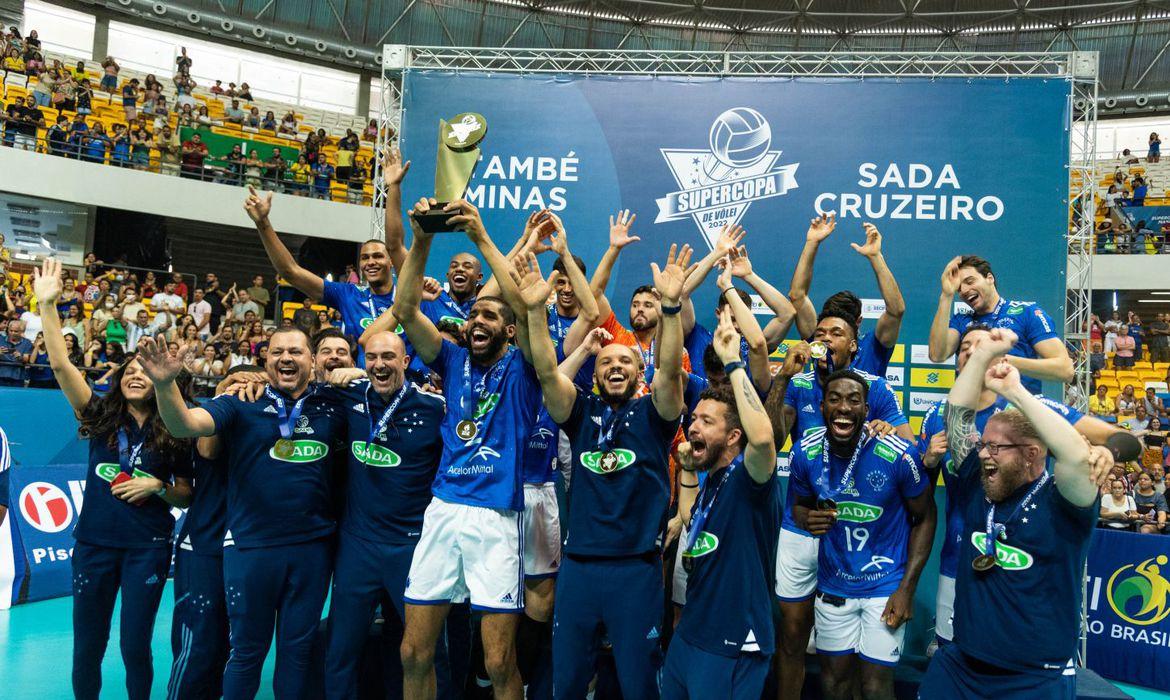 Cruzeiro derrota Minas para conquistar Supercopa de vôlei masculino