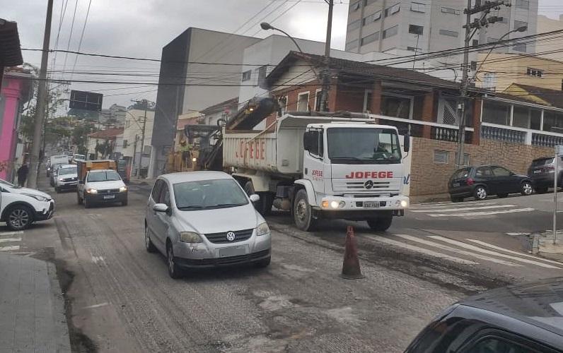 Obras do Programa Avança Itatiba estão sendo realizadas no Centro