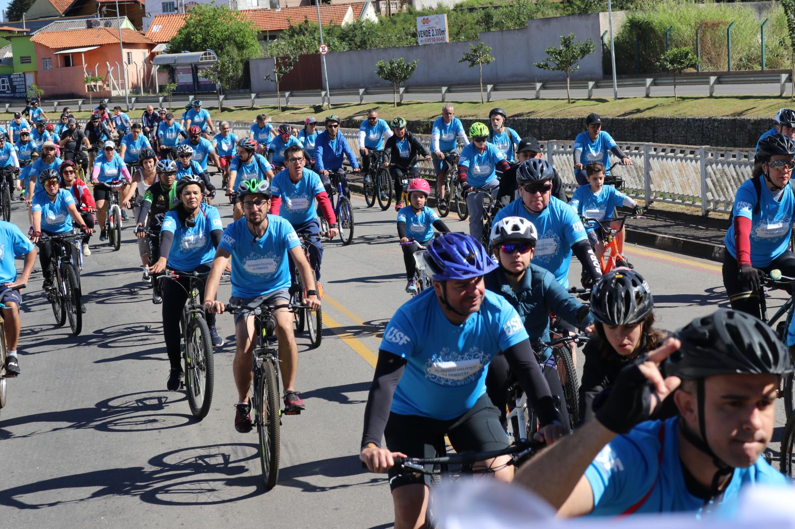 Passeio Ciclístico realiza sorteio de prêmios e arrecada 300 kg de alimentos