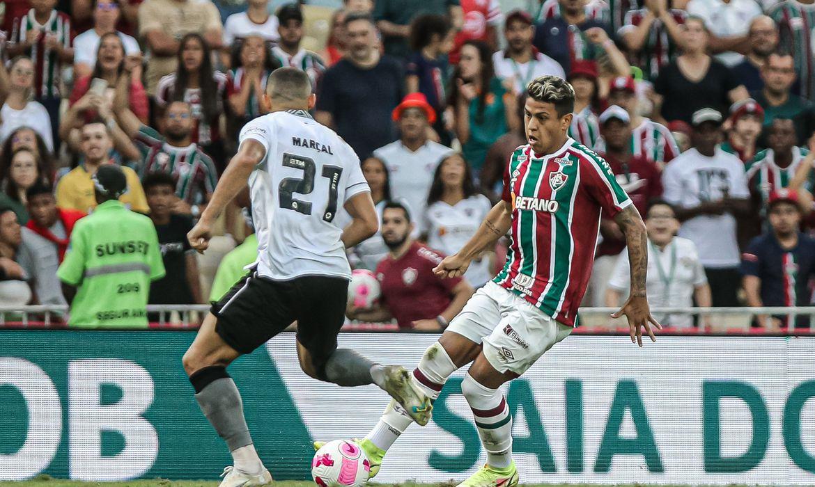 Brasileiro: Matheus Martins brilha e Flu arranca empate com Botafogo