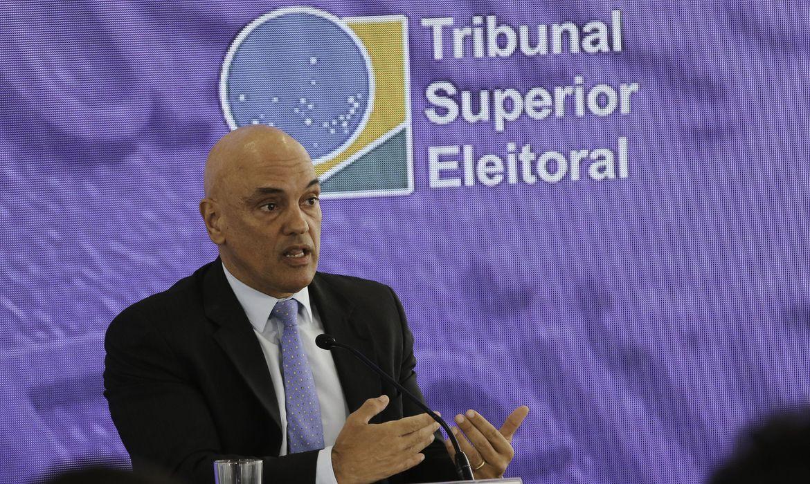 Primeiro turno teve diminuição de votos brancos e nulos, diz TSE 