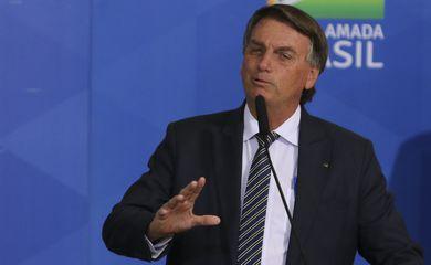 TSE manda suspender propaganda que associa Bolsonaro ao canibalismo