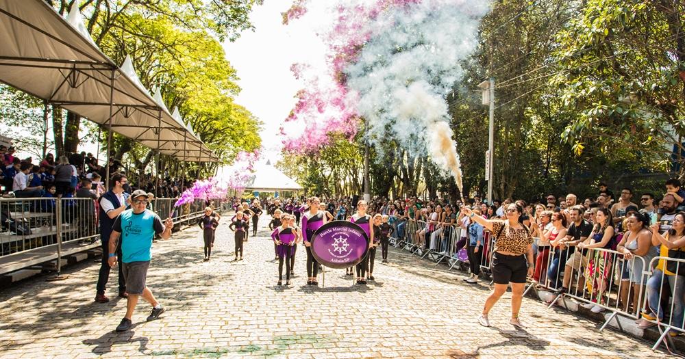 13ª Copa das Fanfarras Mirins de Atibaia reuniu cerca de mil alunos após dois anos sem apresentações presenciais