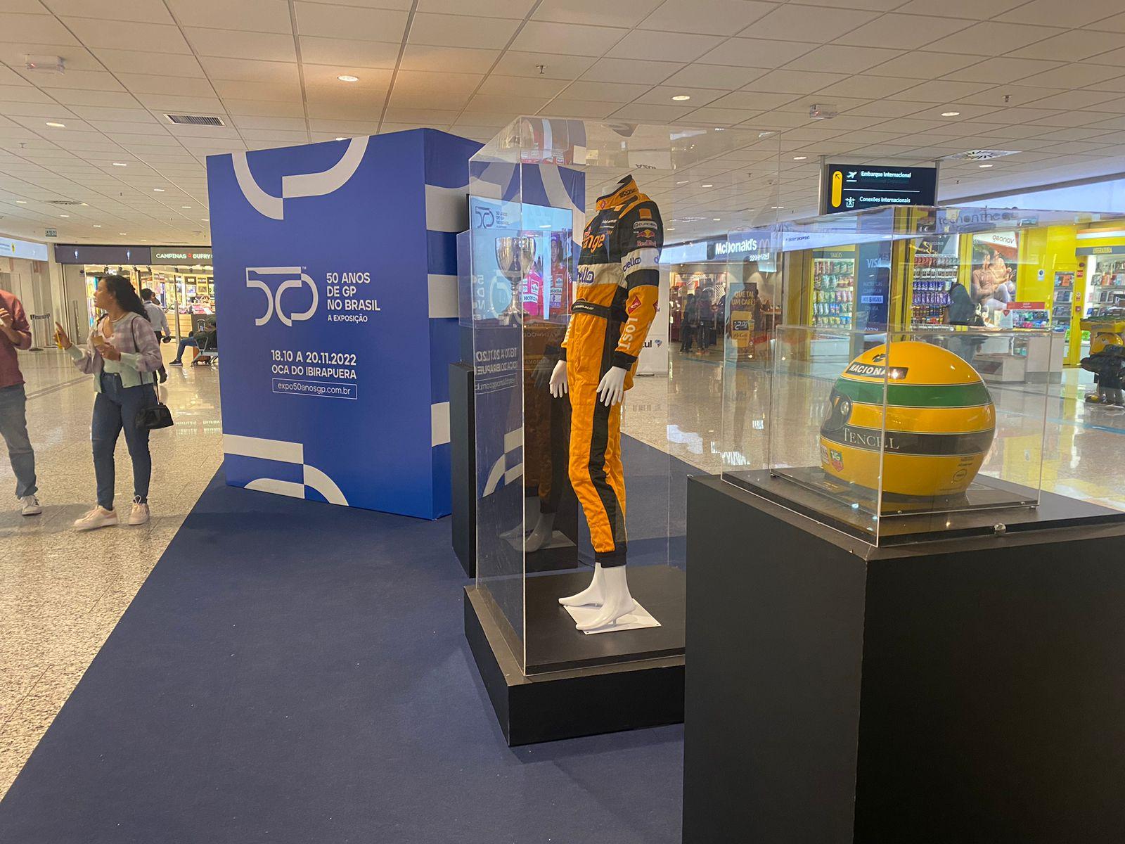 Aeroporto de Viracopos recebe exposição sobre os 50 anos do GP Brasil de F1