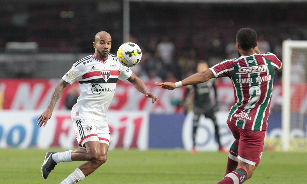 De olho na Libertadores, São Paulo visita Fluminense pelo Brasileirão