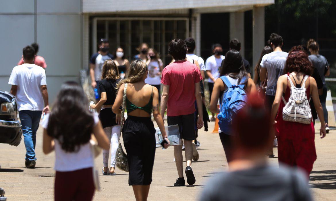 Enem será aplicado neste domingo em mais de 1,7 mil municípios