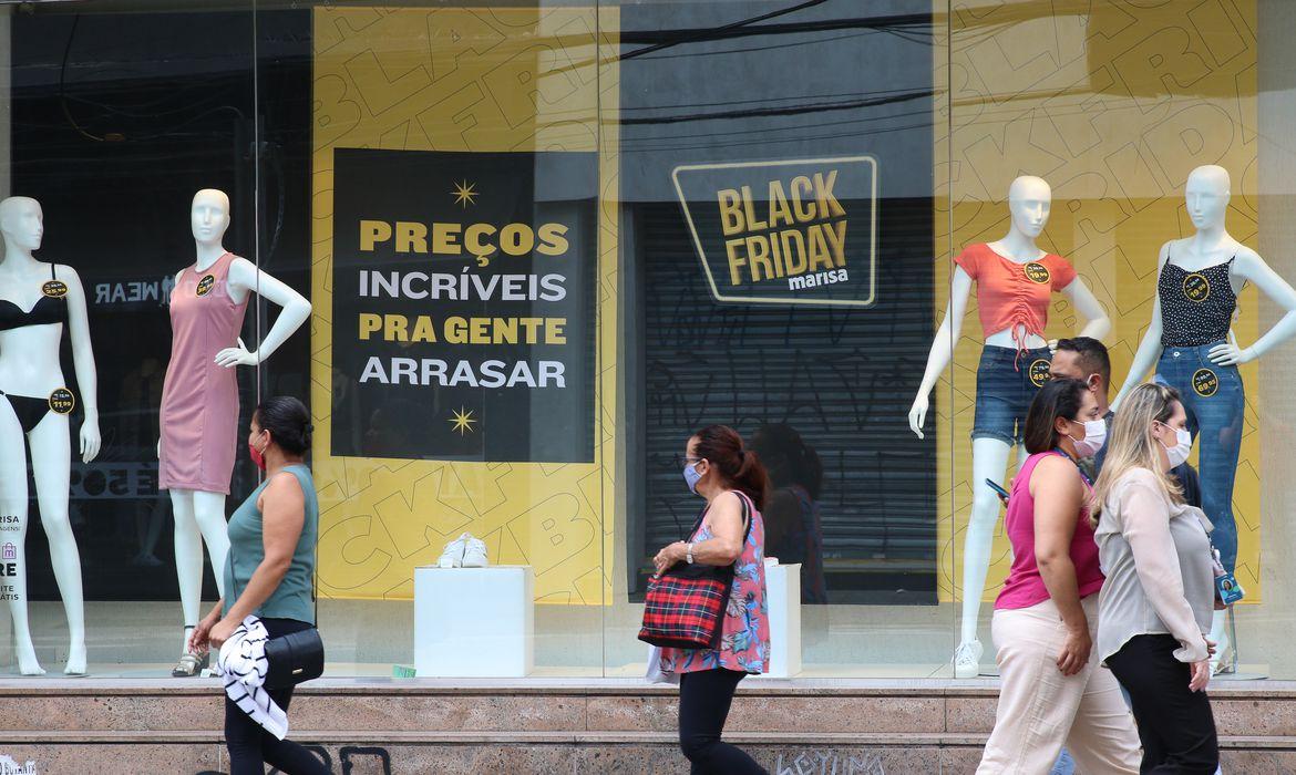 Procon-SP recebe 900 reclamações sobre compras na Black Friday