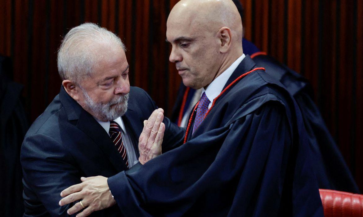 Lula e Alckmin são diplomados no TSE