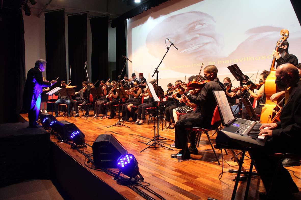 Natal Encantado prossegue neste fim de semana com grandes atrações no Teatro Municipal de Morungaba