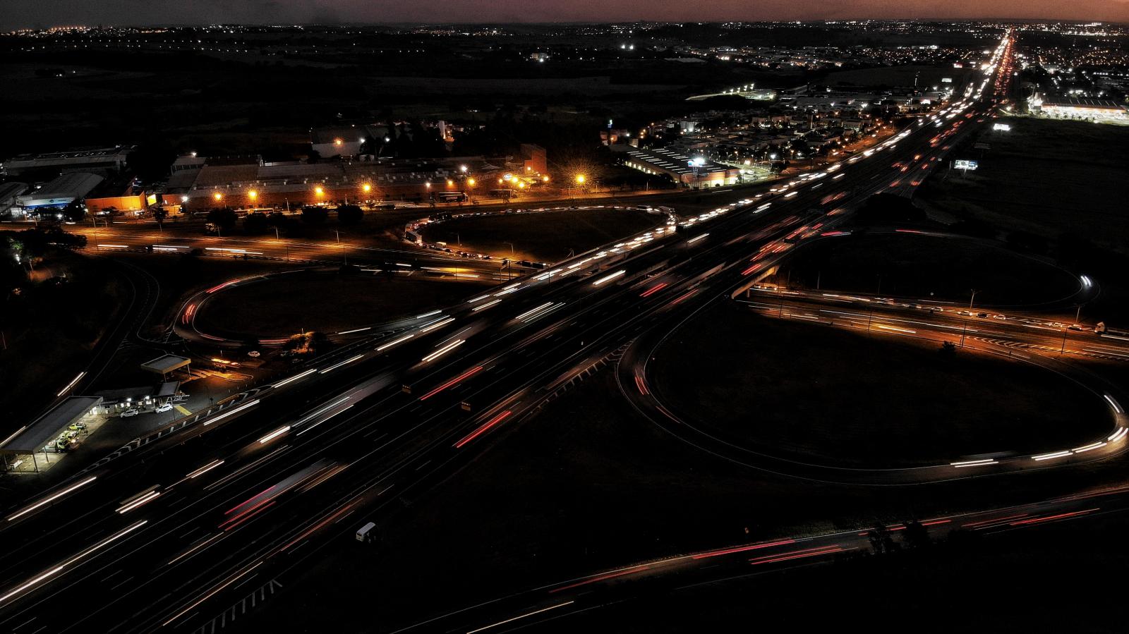 Rodovia D. Pedro I (SP-065), em Campinas, terá interdições neste sábado (17/12) à noite para reparos no pavimento