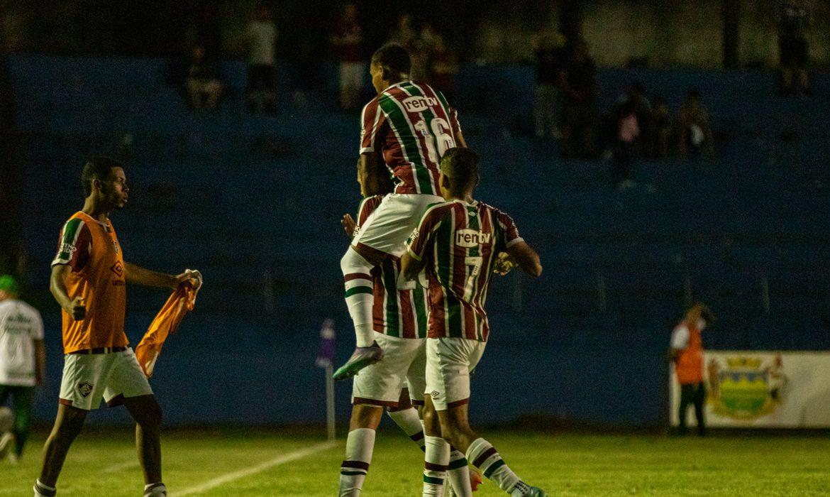 Fluminense arranca vitória sobre Porto Feliz na estreia da Copinha