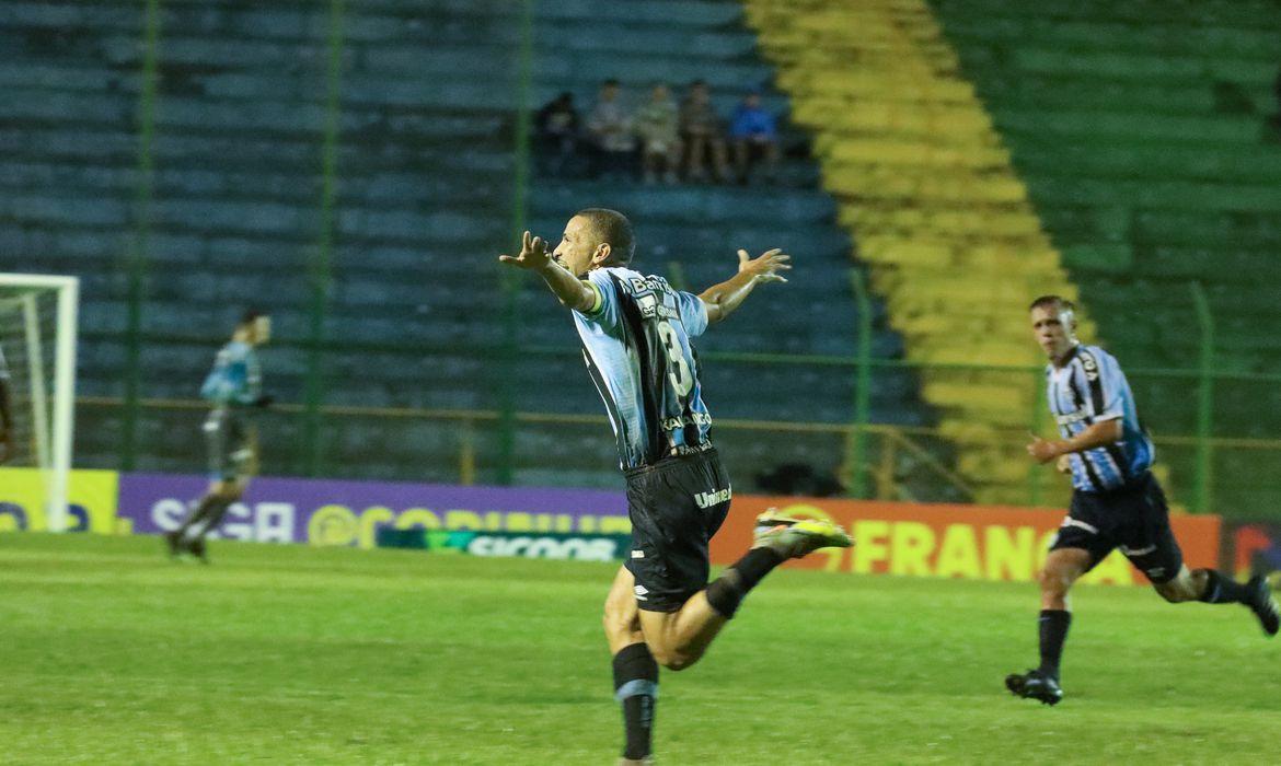 Grêmio consegue primeira vitória na Copa São Paulo