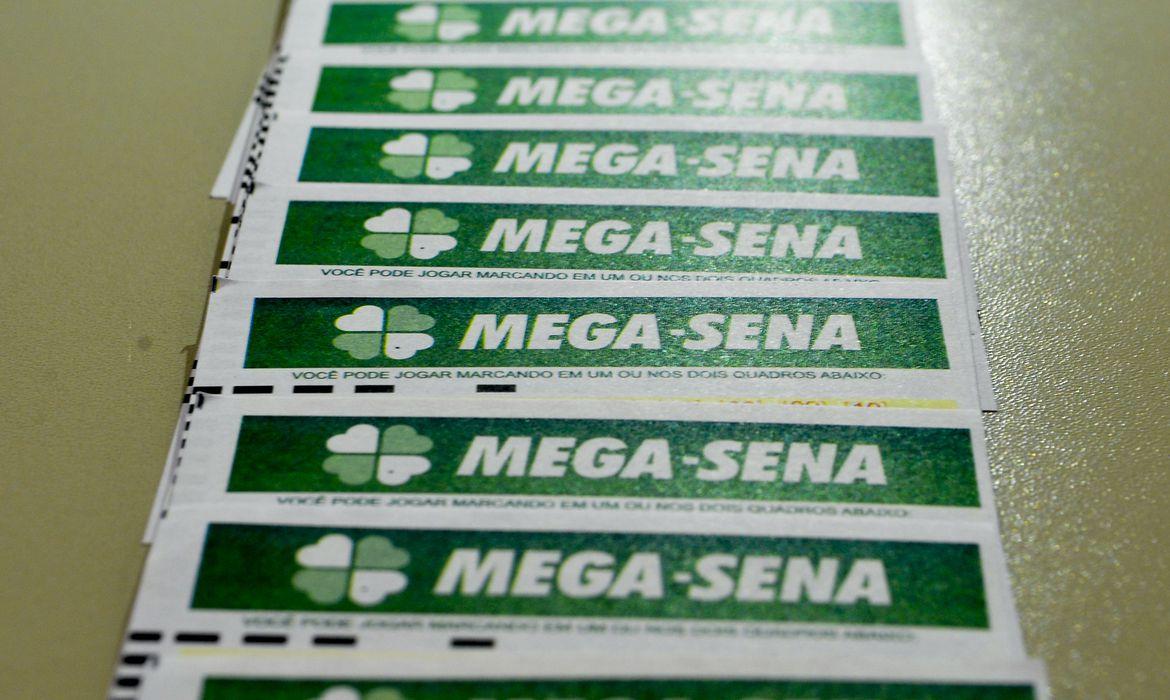 Mega-Sena acumula e próximo concurso deve pagar R$ 16 milhões