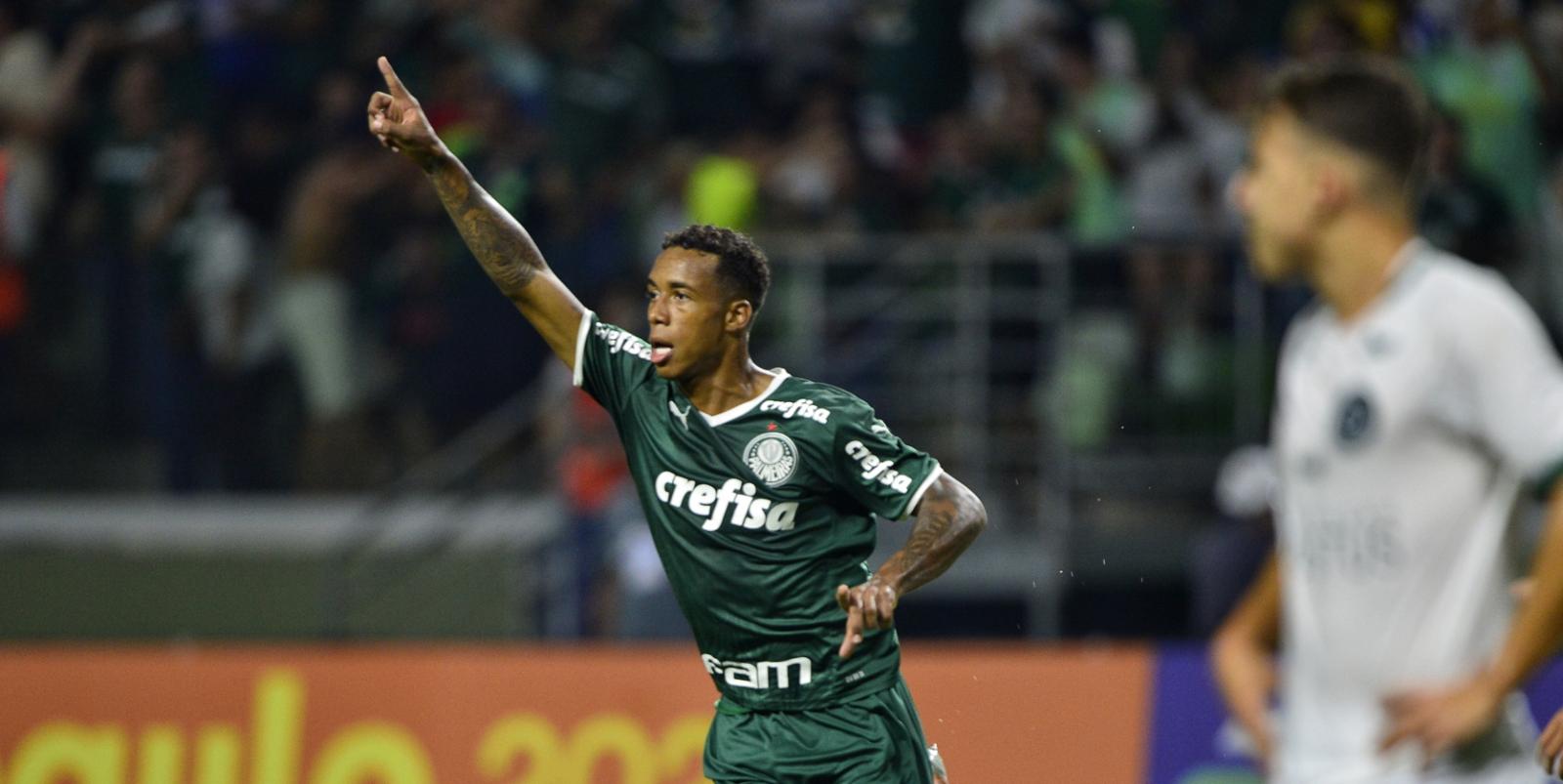  Palmeiras vence Goiás e é o primeiro finalista da Copinha 2023