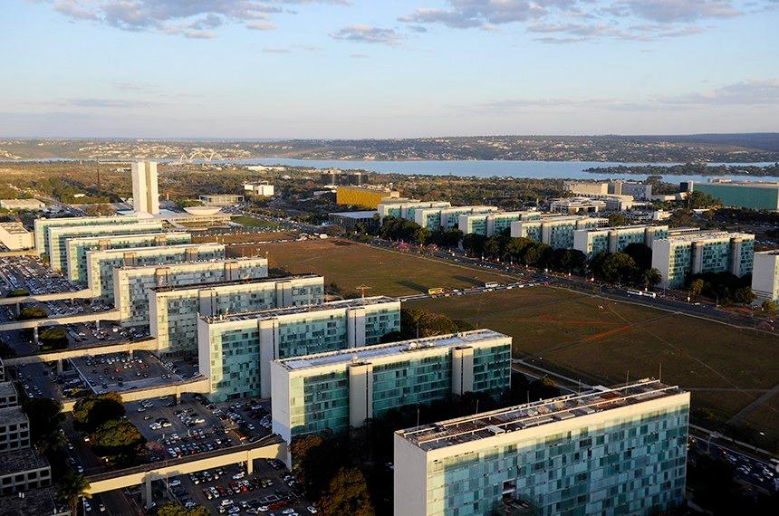 Deputados federais da RMC tomam posse em Brasília