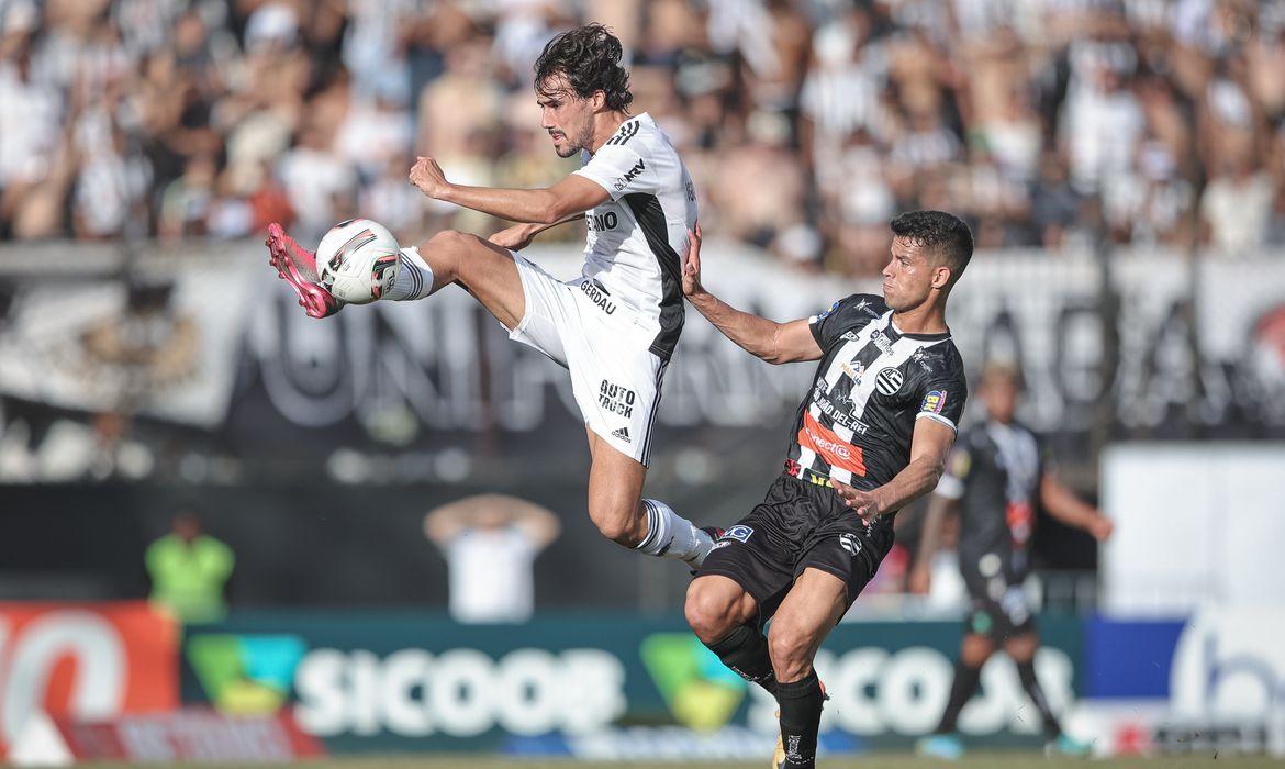 Atlético-MG sai atrás do Athletic na semi do Campeonato Mineiro