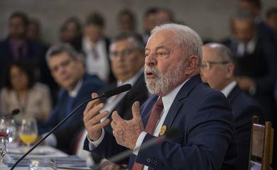 Aprovação do governo Lula cai em meio à polêmica sobre taxação de importados