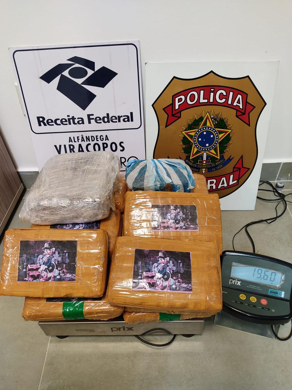 PF prende passageira que veio de Manaus com 20kg de maconha na bagagem