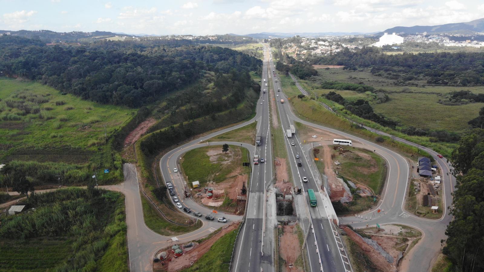 Rota das Bandeiras realiza novas alterações no tráfego da D. Pedro I (SP-065), em Atibaia, a partir desta sexta-feira à noite (12/5)