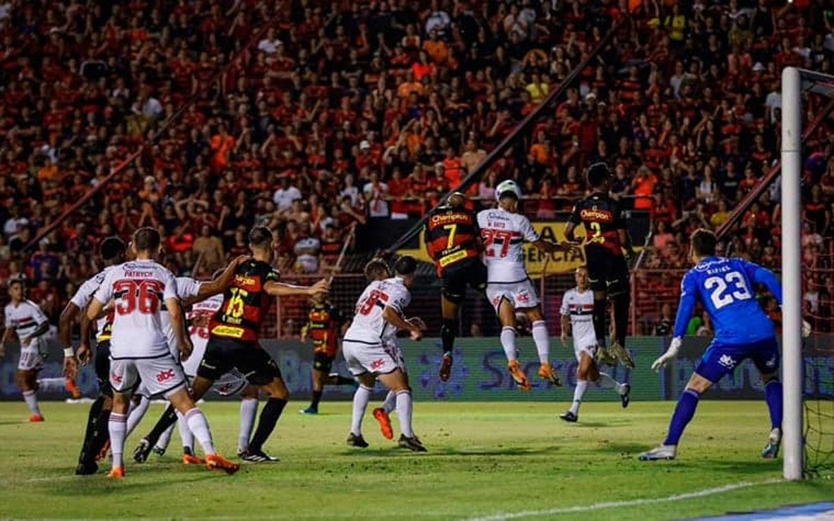 São Paulo vence o Sport e abre vantagem na Copa do Brasil