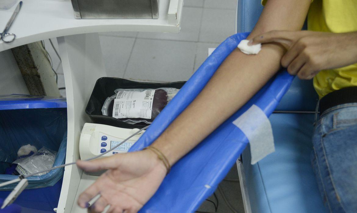 Campanha de incentivo à doação de sangue marca Dia Mundial do Doador 