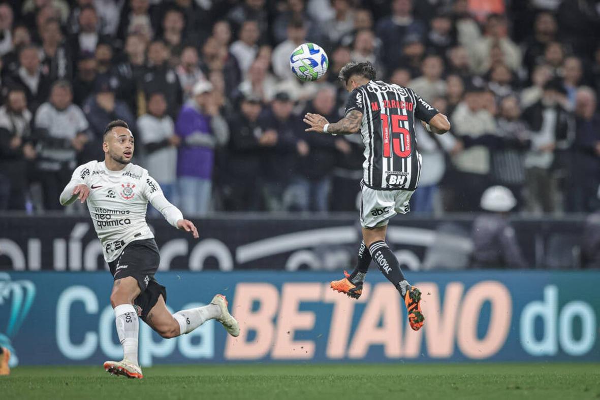 Corinthians vence o Atlético-MG por 2 a 0 e garante vaga nos pênaltis