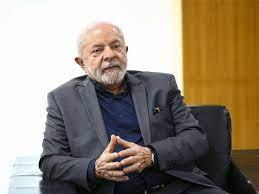 Lula admite trocas em ministérios em reunião com Lira e nega envolvimento com ação da PF