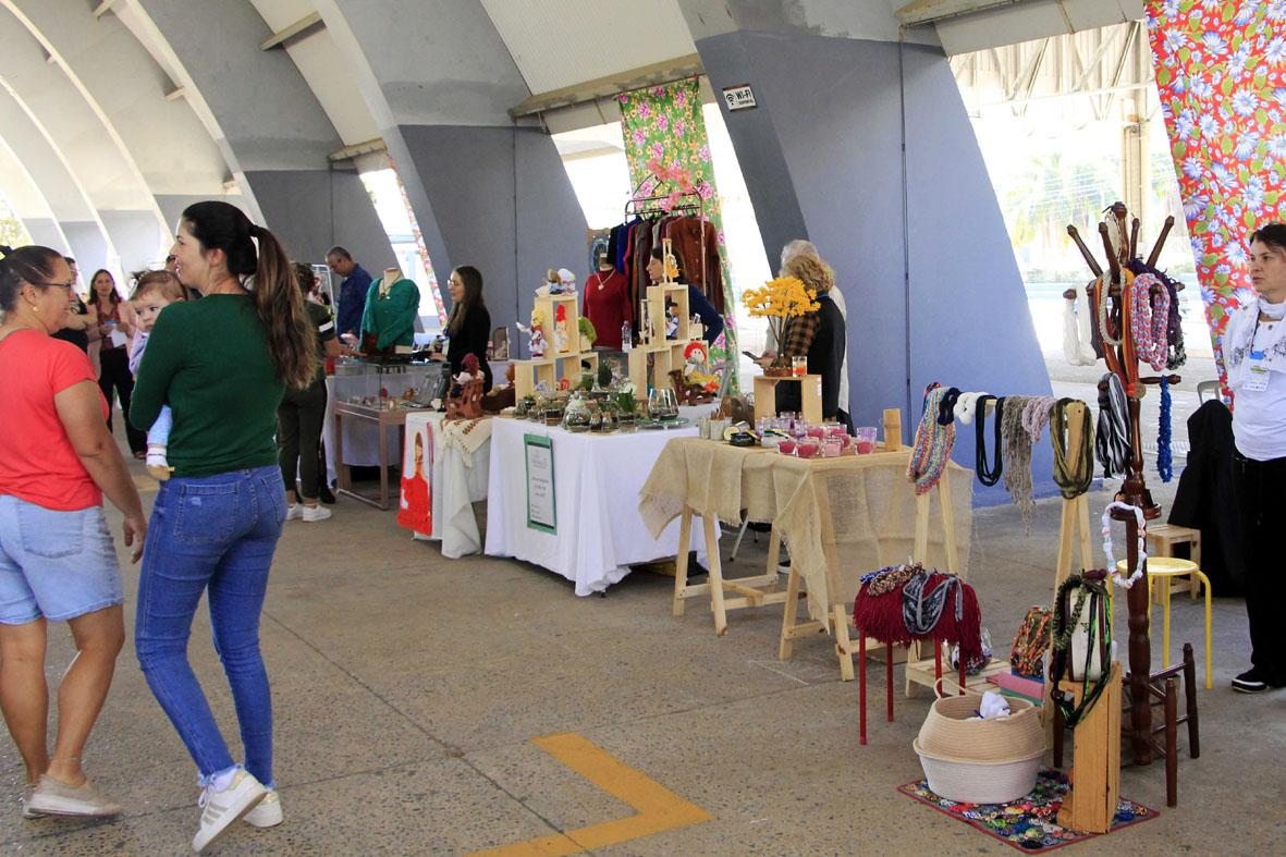 Primeira Mostra Criativa de Itatiba no Parque Luís Latorre é sucesso