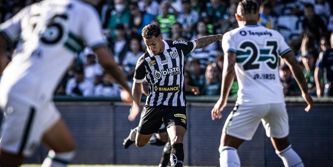 Santos empata sem gols com Coritiba no Couto Pereira