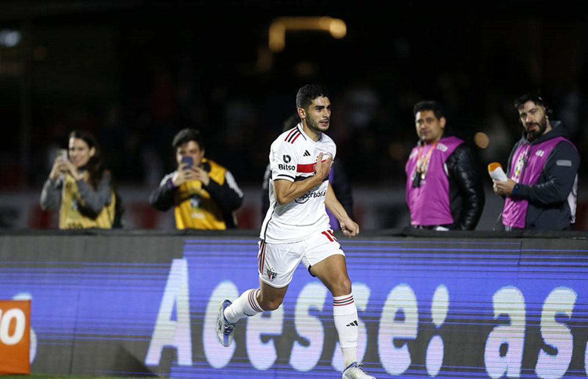 São Paulo avança para as quartas de final da Copa do Brasil